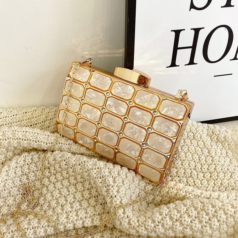

Factory direct women handbag elegant atmosphere studded clutch bag personality metal hard box dinner handbags Joker fashion acrylic chain bags, Pink-4266
