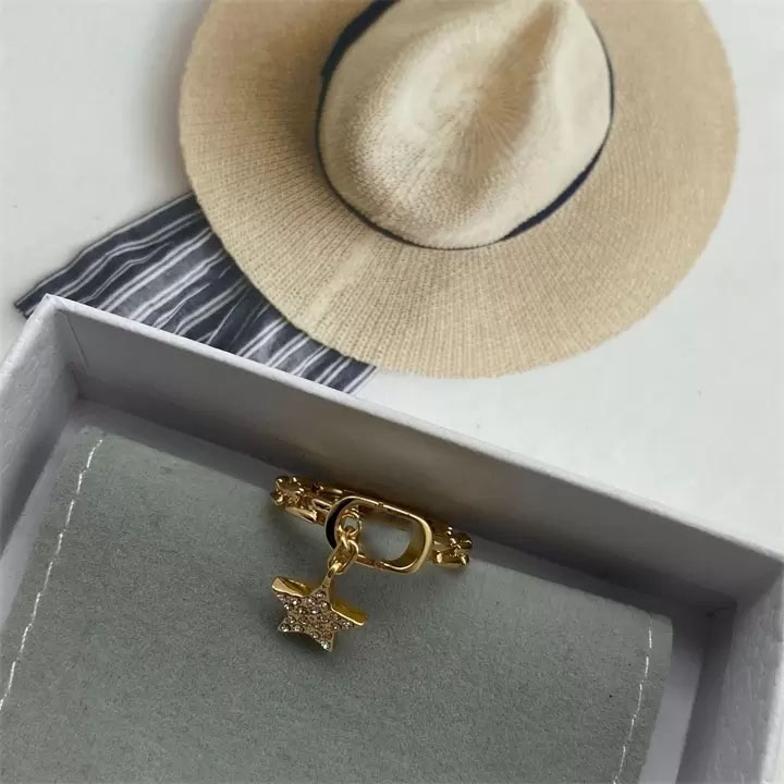 

The New letter ring temperament female personality minority design five pointed star pendant