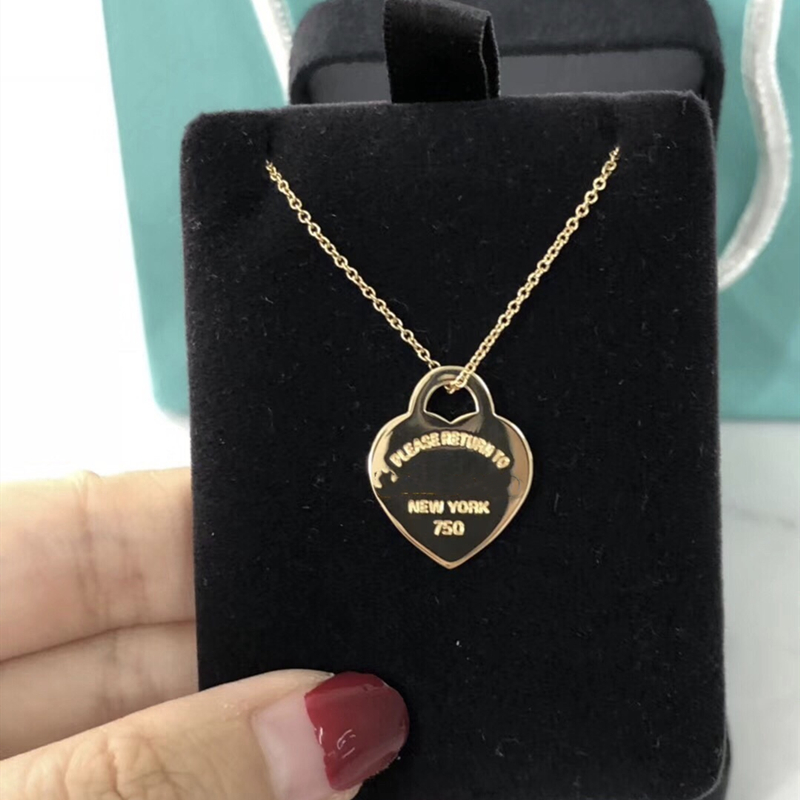 

Love Necklace 925 silver pendant necklaces female jewelry exquisite craftsmanship with official logo classic blue heart wholesale Luxury designer Bracelet w/box