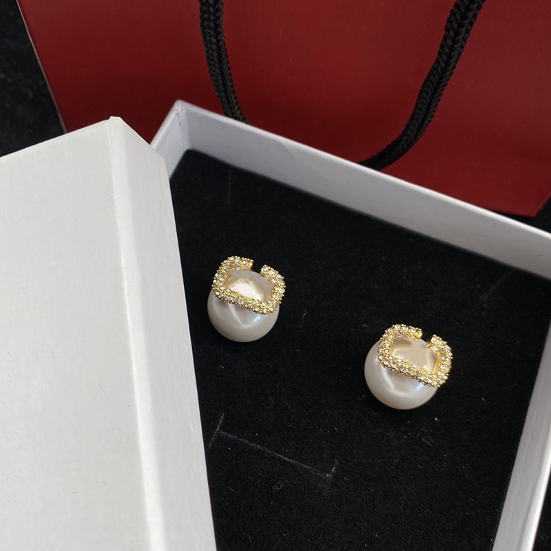 

Women Designer Earring Charm Pearl Ear Stud Full Diamond Hoop Earrings Fashion Designer Jewelry V Suds Love Bracelets Necklace 22007052XQ