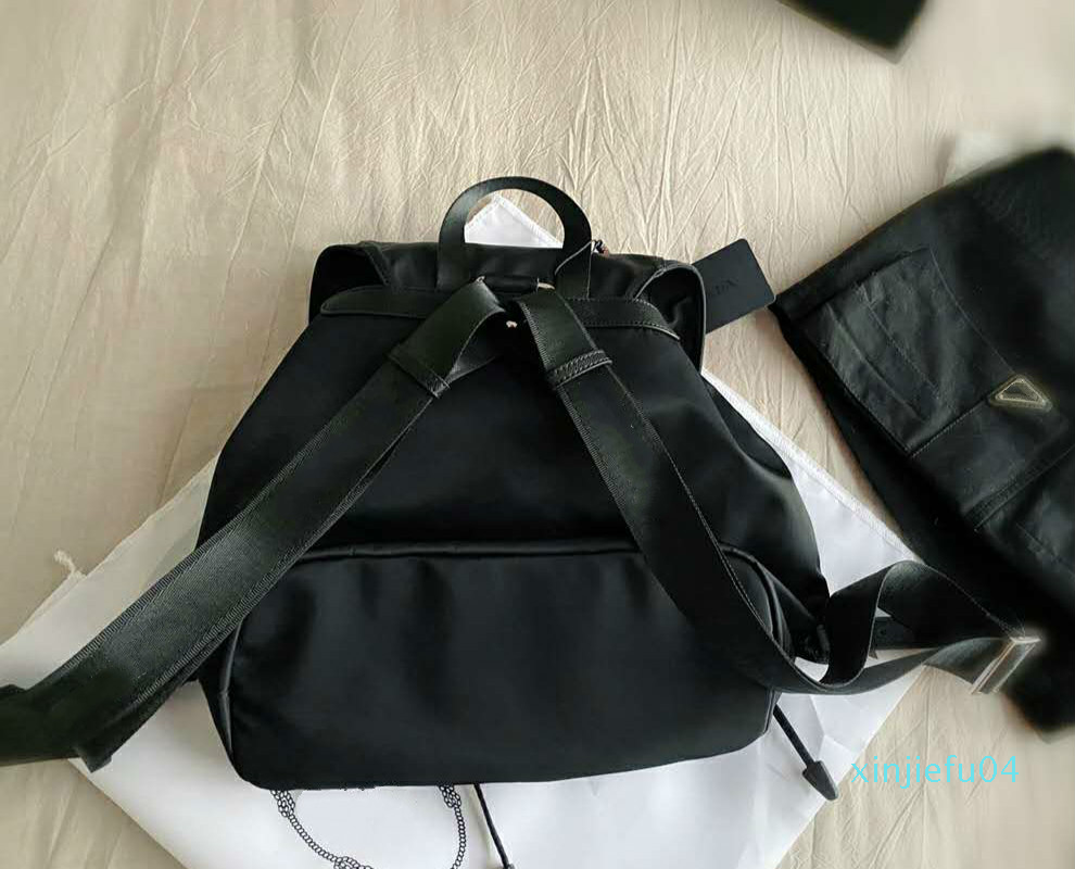 

2022 Unisex Black luxury Nylon Backpack designer men's backpack medium size Multi Pocket women's school bag OK89, Black(l*g*