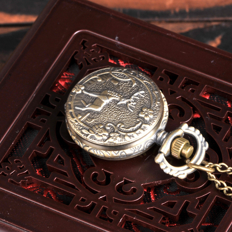 

10pcs Foreign trade nostalgic truck pocket watch manufacturers wholesale large pickup intage Pocket Watches, support one for distribution-1-2