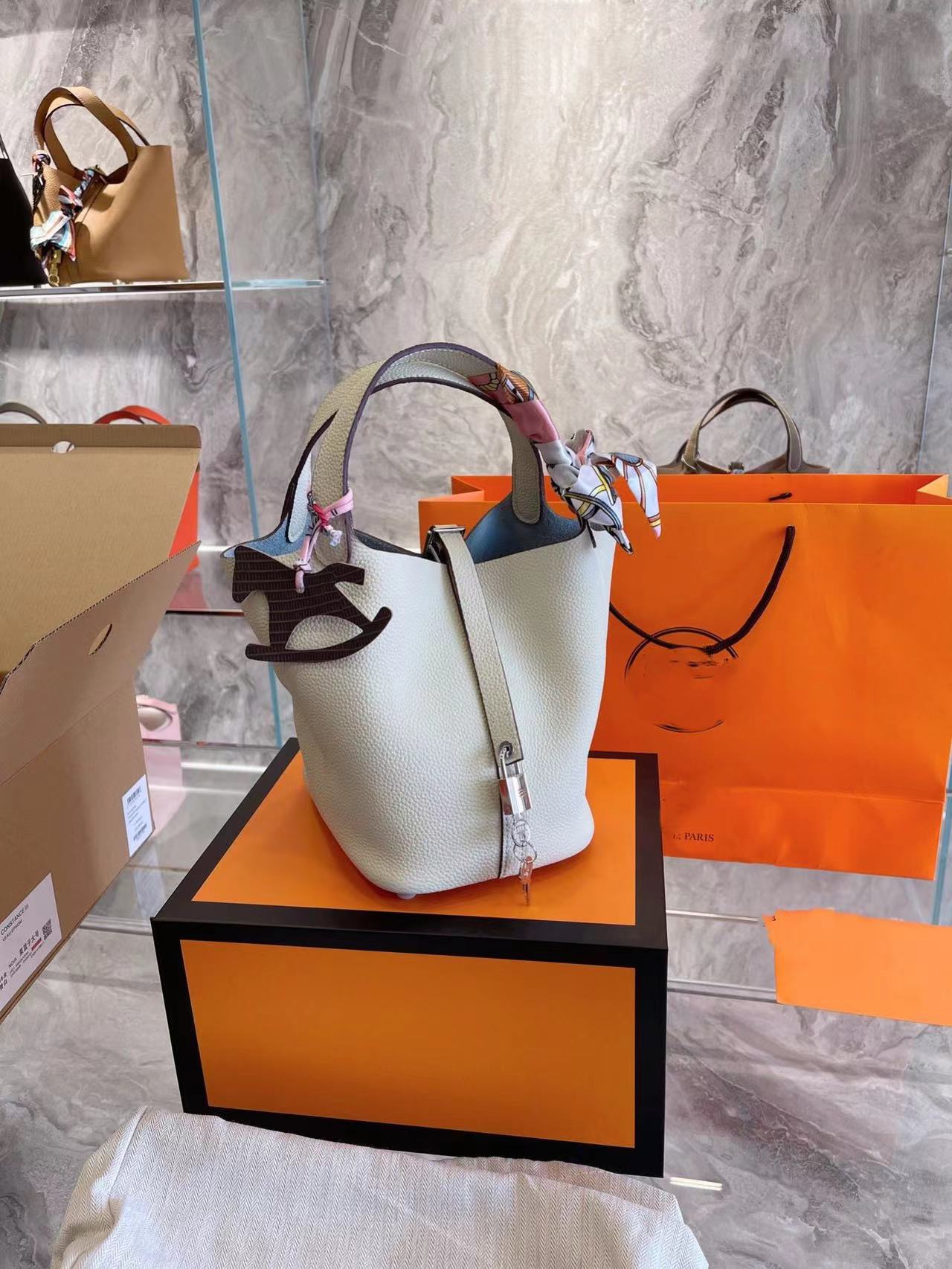 

H Totes Fashion Bags Leather Luxury Plain Complimentary Ribbons Designer Leather Classic high quality, Ivory