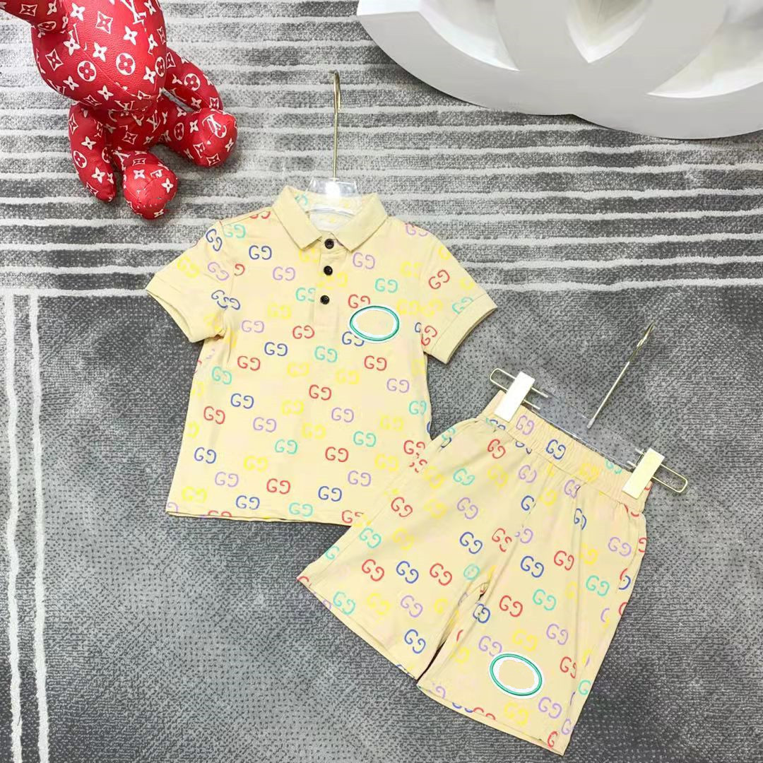 

top 2022SS child designer clothe sets childrens kids short sleeve T-shirt + print yellow shorts set suit brand boys clothing cotton tees size, Shipping pay