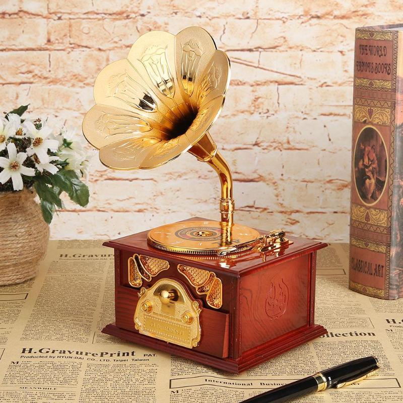 

Decorative Objects & Figurines Antique Wooden Music Box Metal Phonograph Hand Crank Boxes Creative Classic Home Decor Christmas Birthday Gif