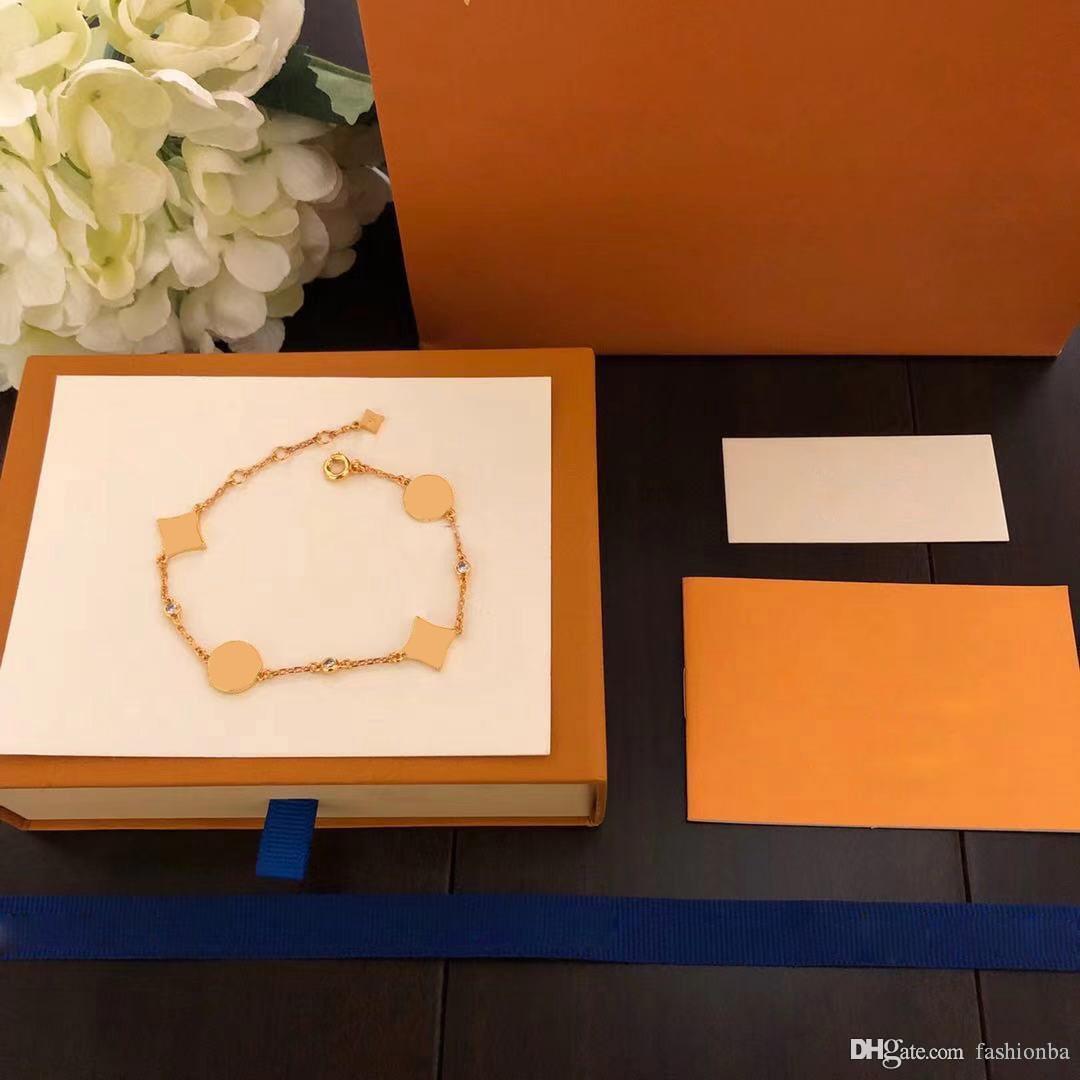 

Fashion Charm Bracelets Designer Wholesale Crystal Clover Flower Letter Charming Bracelet Girls Gift Brand Lovers Christmas with High Quality Fast Delivery