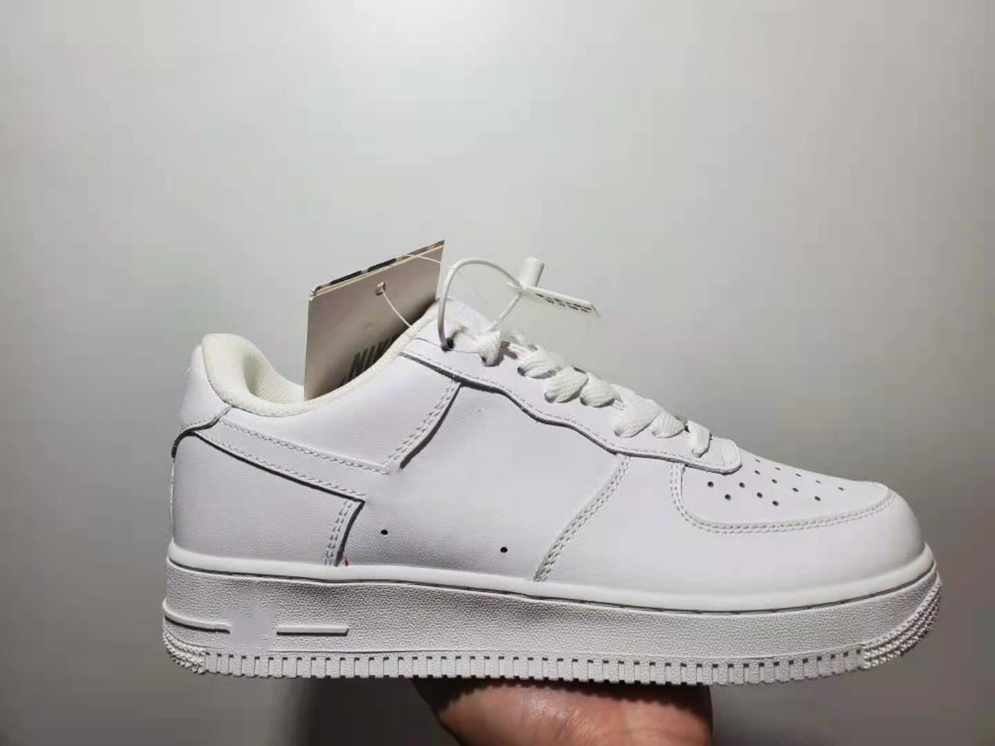 

Designer Men Women Sneakers Loafers Shoes Classic Fashion Genuine Leather Low Lace-Up Casual Outdoor Wear-Resisting Skateboarding Shoes 36-44