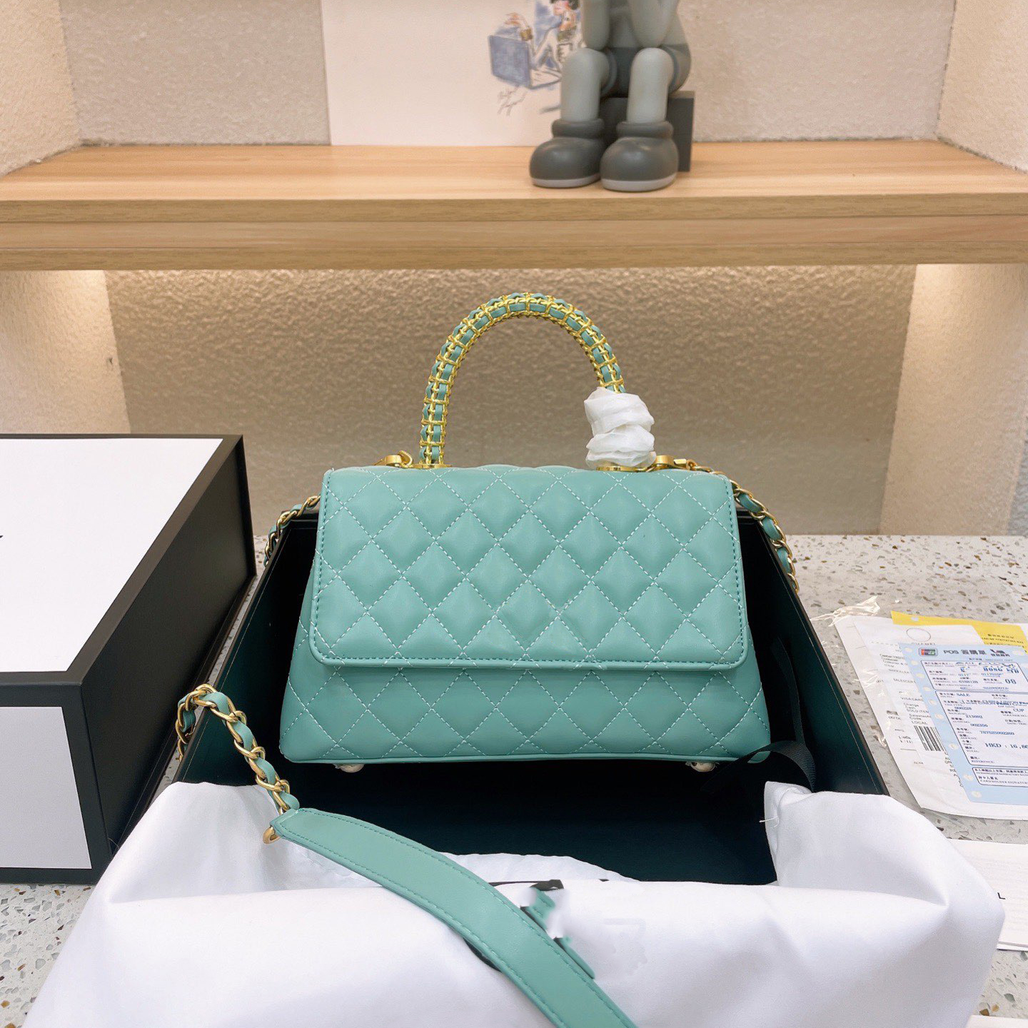 

Luxury Ladies Tote Bags Senior Designer Classic Leather Rhombus Portable Hardware Buckle Design Bag Retro Fashion Elegant Temperament Shoulder Bag Handbags 24cm, Black