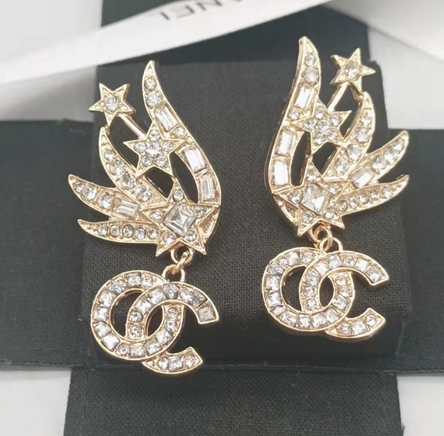 

20style 18K Gold Plated Luxury Brand Designers Letters Stud Simple Geometric Women Brand Design Flowers Crystal Rhinestone Pearl Earring Wedding Party Jewelry
