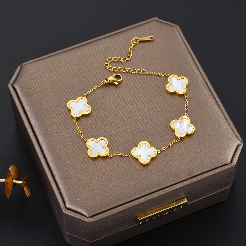 

Luxury Design Clover Charm Bracelet Gold Plated Jewelry for Women Gift