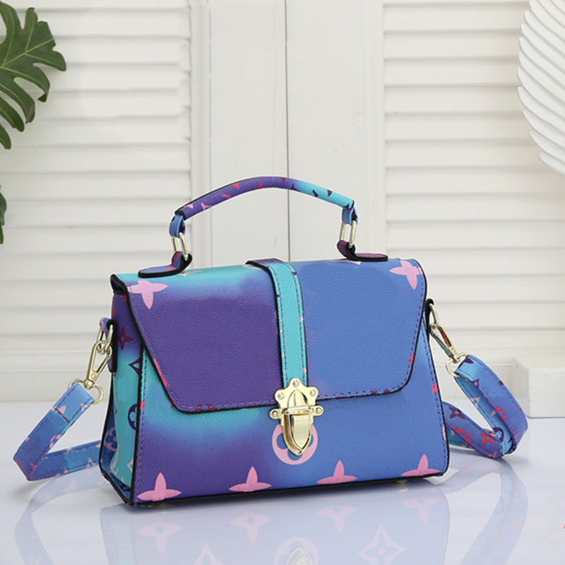 HH High Quality Designer victoire Bag Luxury Gradient Color One Handle Handbags Women Brand Tote Embossed Metal Lock PU Leather Shoulder Bags Purses