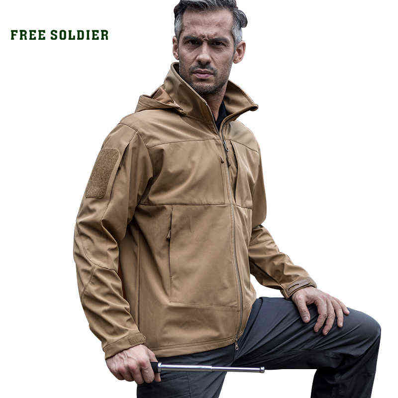 

FREE SOLDIER Outdoor Sports Camping Hiking Tactical Jackets For Men Water-Instant Windproof Coat And Warm Lining Jacket T220811, Green outside jacket