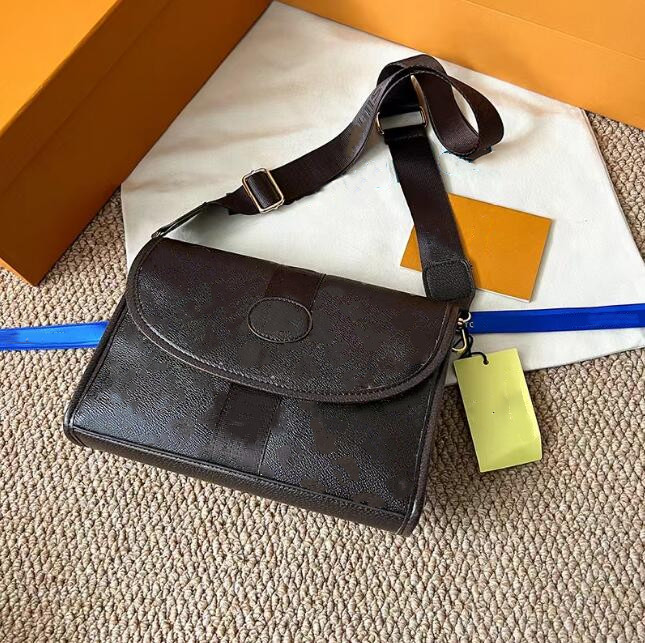 

men Women Luxurys Designers Bags Handbag Women Handbags Lady Messenger Fashion Shoulder Bag Luxury Crossbody Tote Wallet L2483, Yellow g