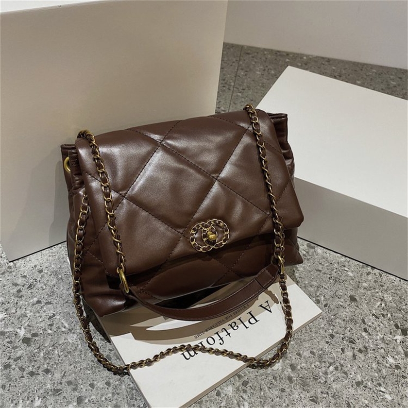 

56% OFF 2022 trendy s This year's popular women's large capacity new fashion autumn rhombic lattice chain messenger bag texture, Black