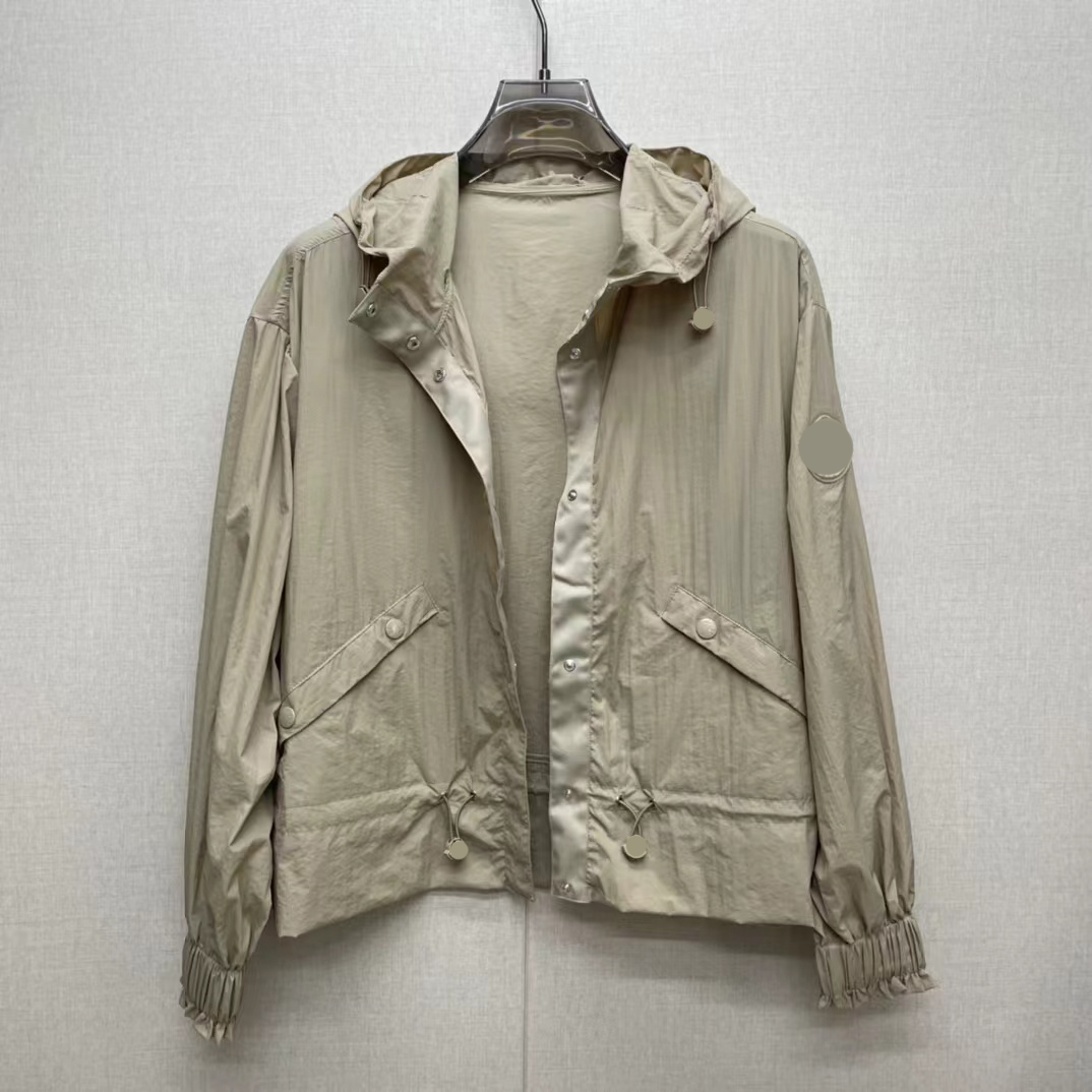 

Designer Maya Women's Hooded Jacket Embroidered Letters Big Badge Top Thin Shade Windbreaker, Customizesupplement (not shipped separat