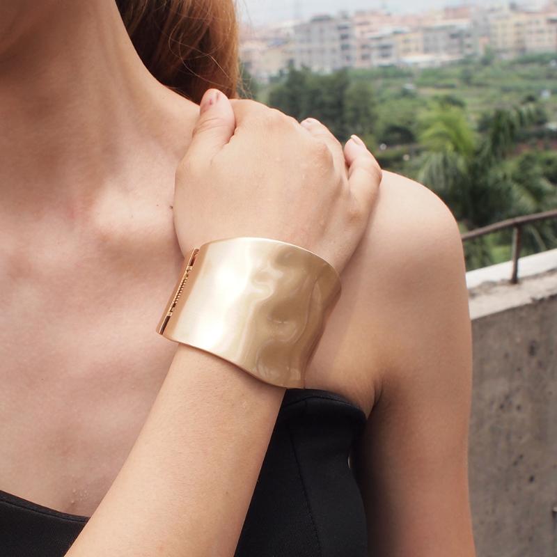 

Bangle Charming Classic Chunky Bracelet Cuff Oversized Wide Handmade Bold Large Metal Brushed Finish Jewelry GOLD #BRA0265Bangle