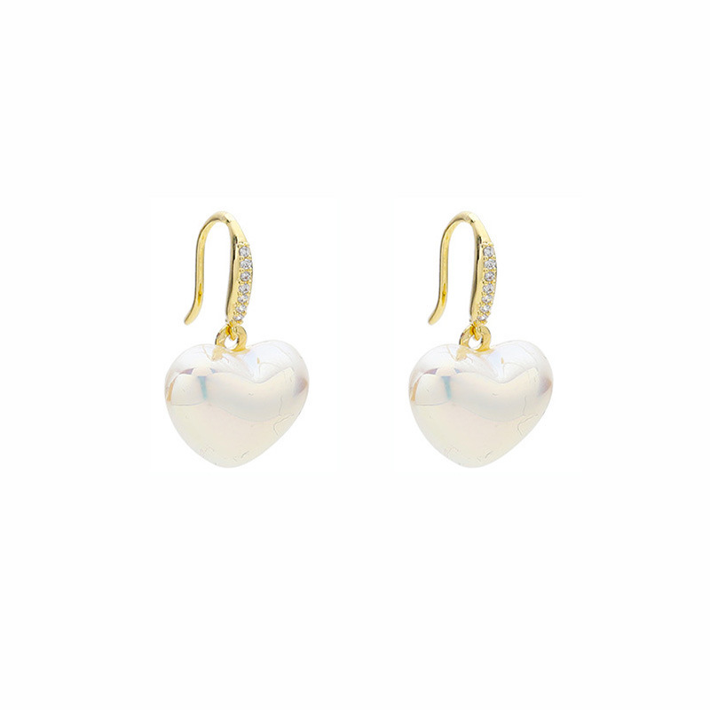 

Pearl Earrings Love Temperament High Sense of Minority New Personalized