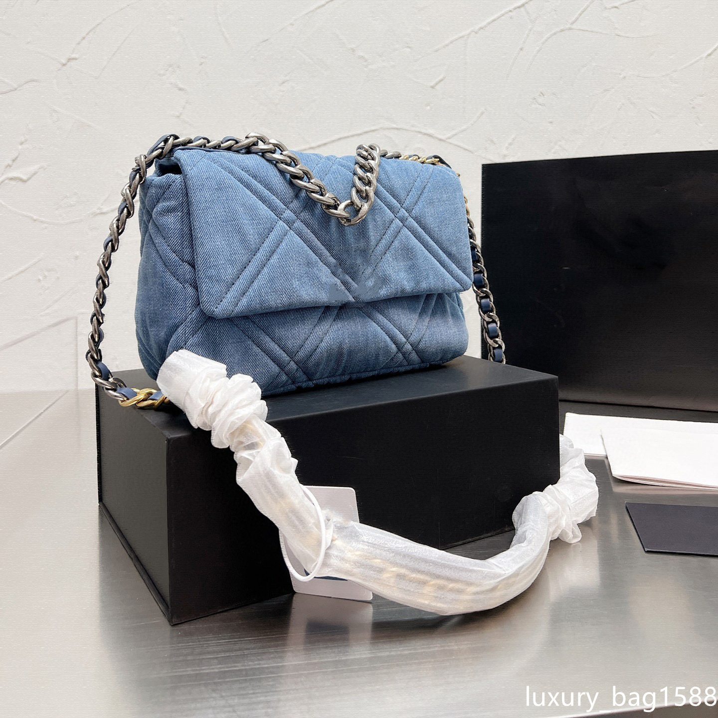 

Fashion luxury high quality women's denim crossbody bag 26CM, Sky blue