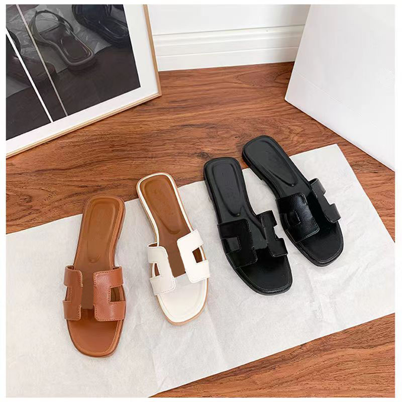 2022 summer women's slippers casual outer wear flat travel vacation beach sandals plus size women shoes one word leather slippers large size