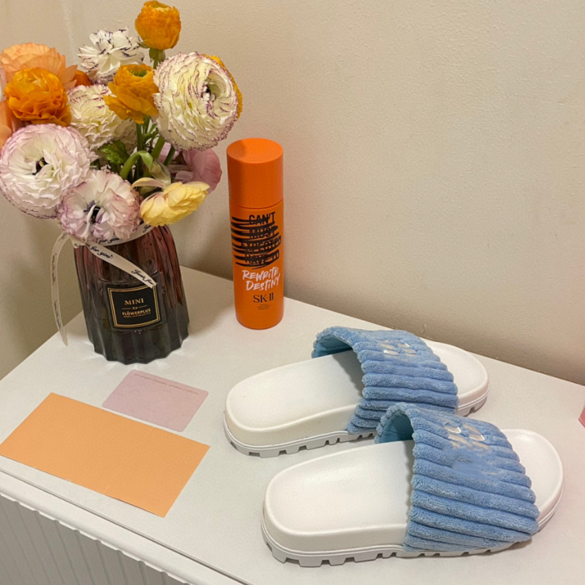 

Designer Women's Towel Slippers 2022 Spring and Summer New Plush Cotton Upper Striped Non-slip Home Scuffs Open Toe Couple Shoes, Blue