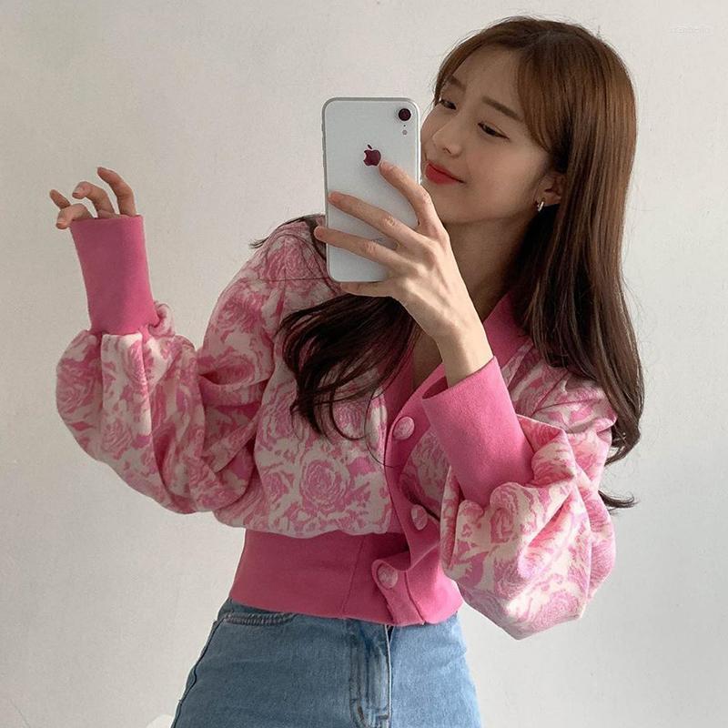 Women's T-Shirt Korean Style Chic French Retro Contrast Color Rose Single-Breasted Waist Slimming And Short Lantern Sleeve V-neck Knitted