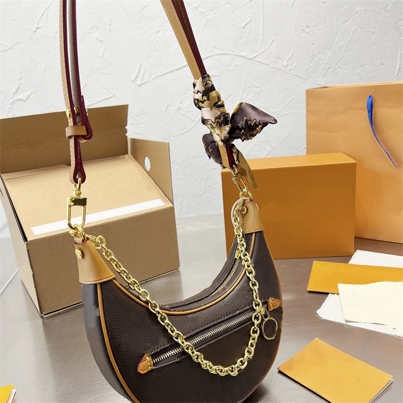 

Loop bag Croissant bags shoulder hobo designer Purse M81098 Cosmetic half-moon baguette underarm Handbag crossbody Metal Chain Collection luxury Women, Colour 4