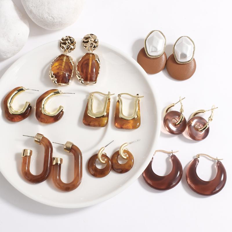 

Hoop & Huggie AENSOA Brown Transparent Acrylic Metal Earrings For Women Geometric Round Irregular Pendientes Trendy Jewelry 2022