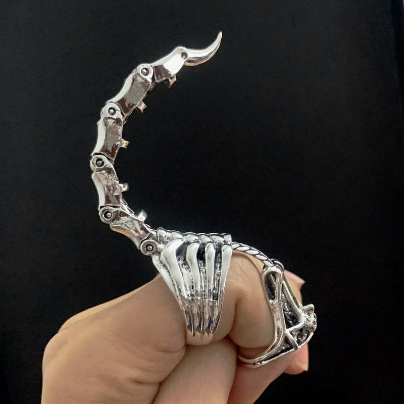 

Scorpion Ring For Men Heavy Rock Punk Joint Rings Vintage Cool Gothic Scroll Armor Knuckle Metal Full Finger Rings Jewelry