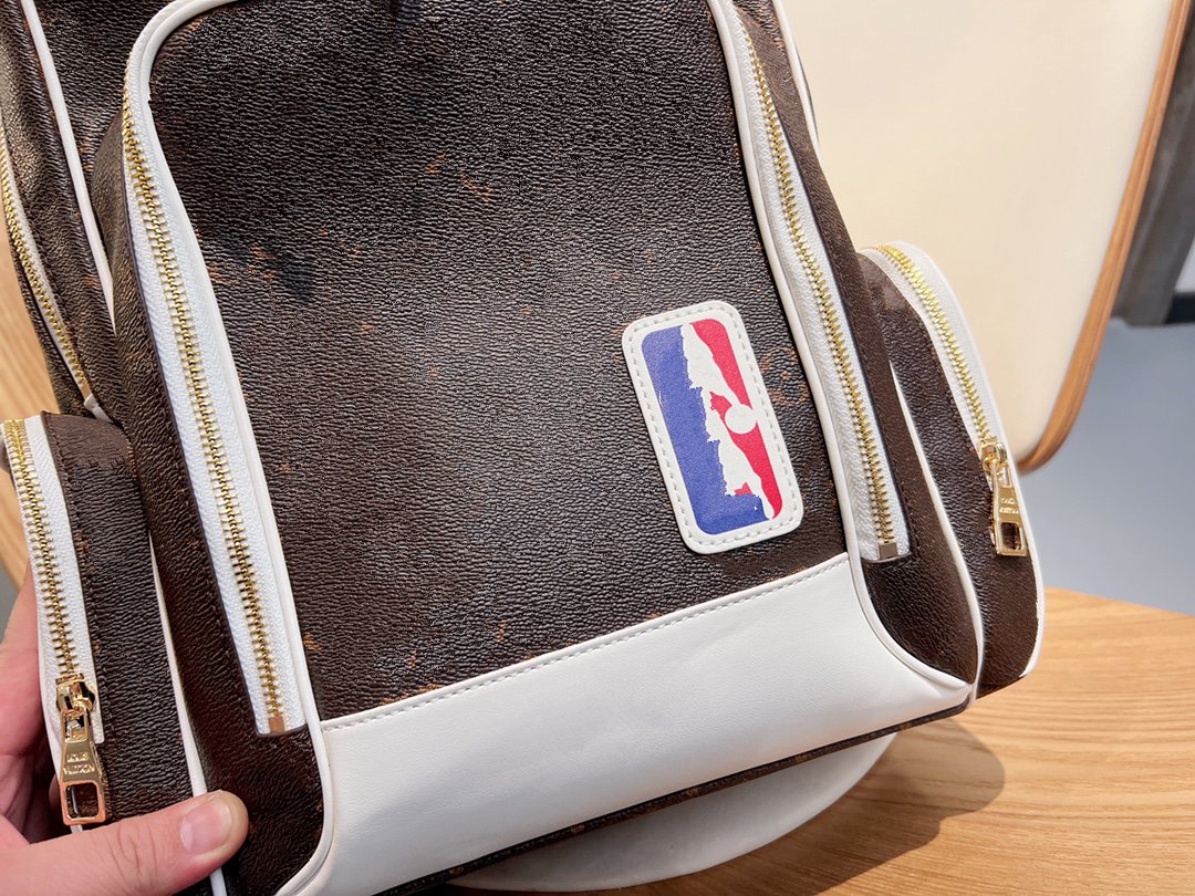 

2022 Bags Knapsack Grey Brown Joint Presbyopic White BA New Woman Mens Backpack Mountaineering Shoulder Bag Size 45 24 19cm Mens, Custom