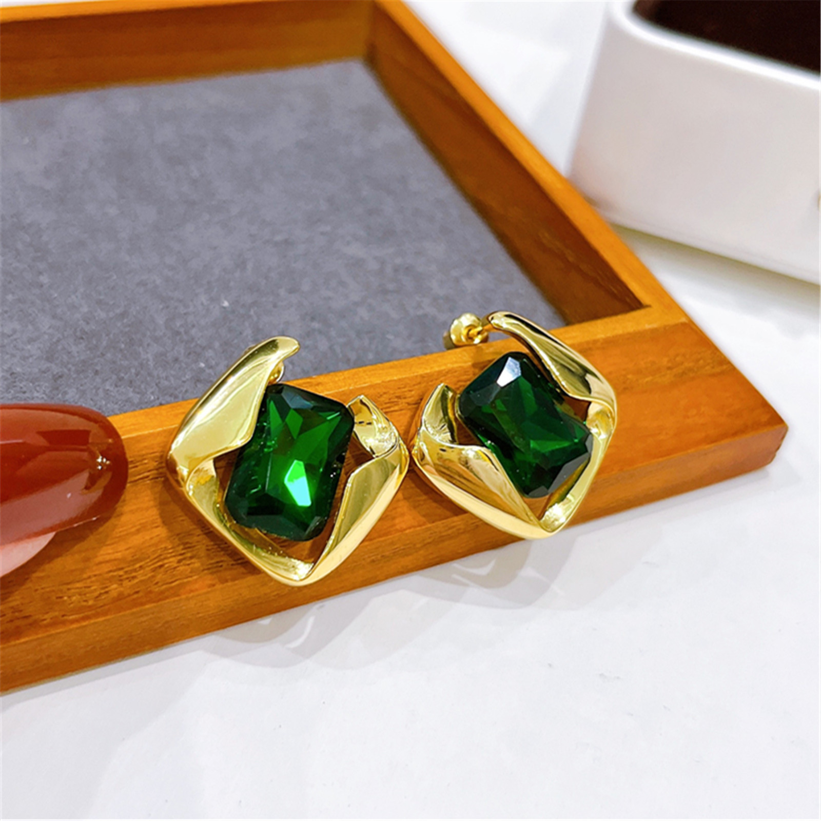 

Earrings Jewelry Niche Irregular Metal Flash Diamond Temperament 925 Silver Needle New