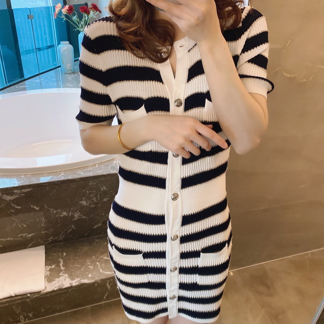 

1201 2022 Summer Brand Same Style Dress Short Sleeve Fashion Womens Clothes Panelled Crew Neck Fangle, Customize