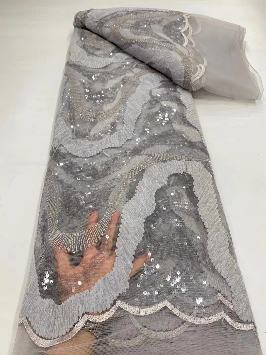 

2022 Fashionable African Embroidery fabric 5 Yards French Lace Sequins Fabric Chenille Rope Net Party Recommended P3328