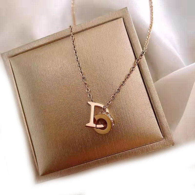 

Titanium steel stylish exquisite pendant necklace for women's top designer creative jewelry inlaid with zircon gift necklace