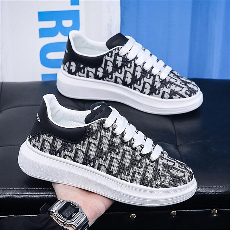 

2022 New Luxury Brand High quality Classical men women Unisex Casual shoes Leather Flat Letters lace-up couple style canvas sneaker 39-44, 01