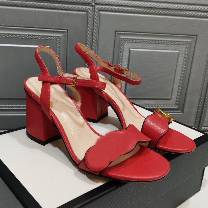 

2022 Luxury designers sandals Classic High heeled Coarse leather Suede woman sneakers Slides shoes Metal buckle parties heels Belt Sexy Lady slipper with box 35-41