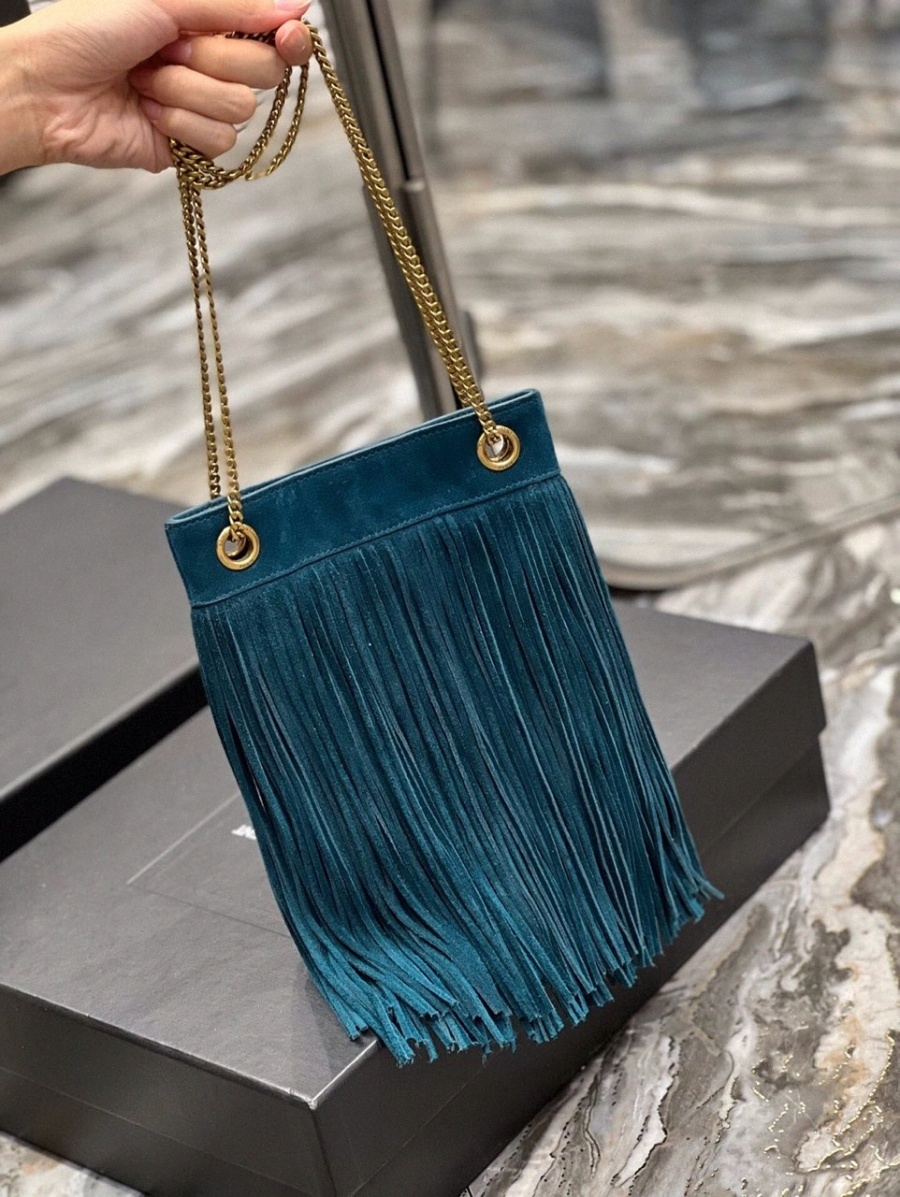 

Designer Luxury grace small chain bag decorative suede fringing featuring convertible chain strap cross body doubled shoulder handbag embellished Meta f8Cr#