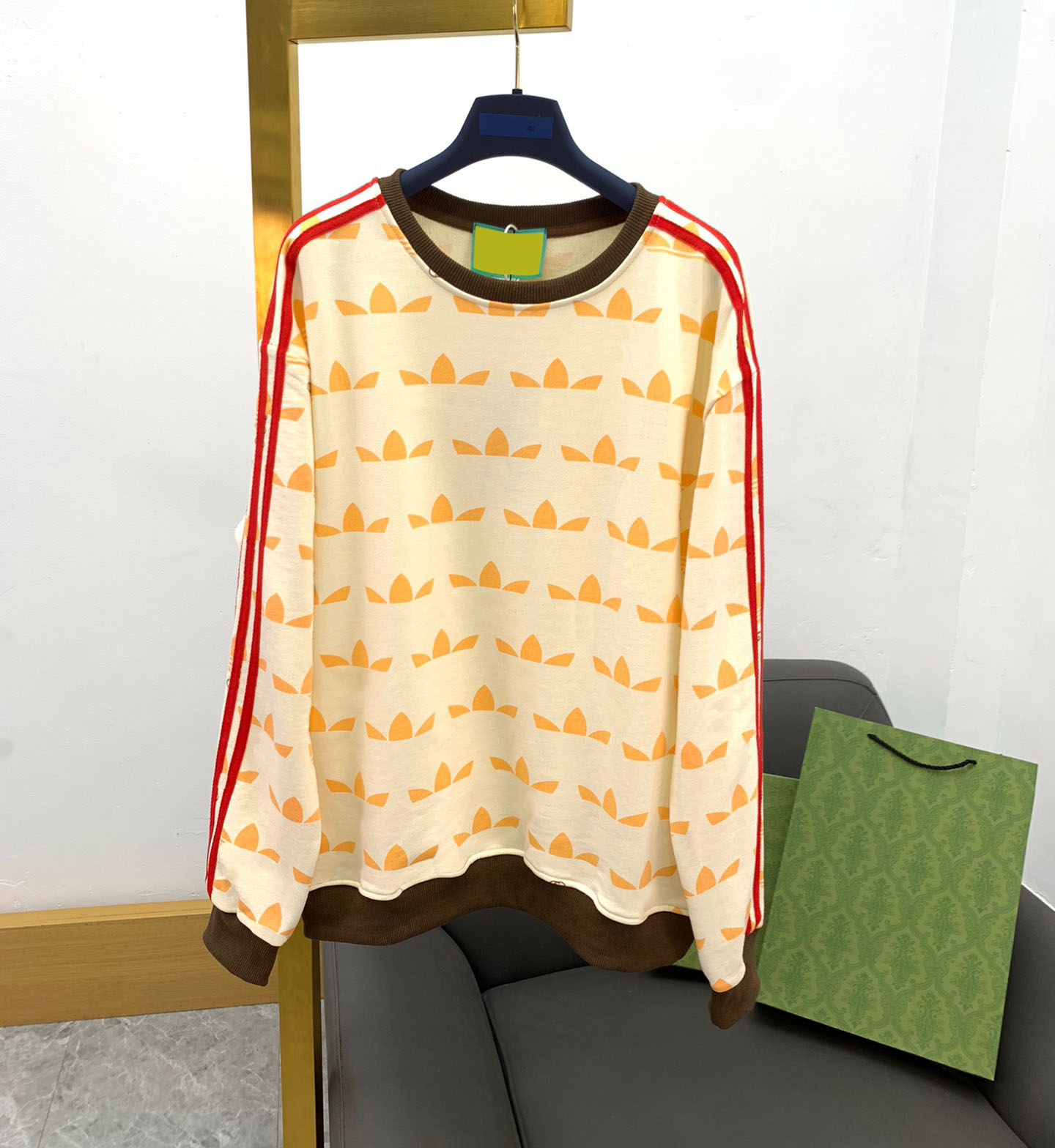 

New AOP jacquard letter knitted sweater in autumn / winter 2022acquard knitting machine e Custom jnlarged detail crew neck cotton r898Ee3j