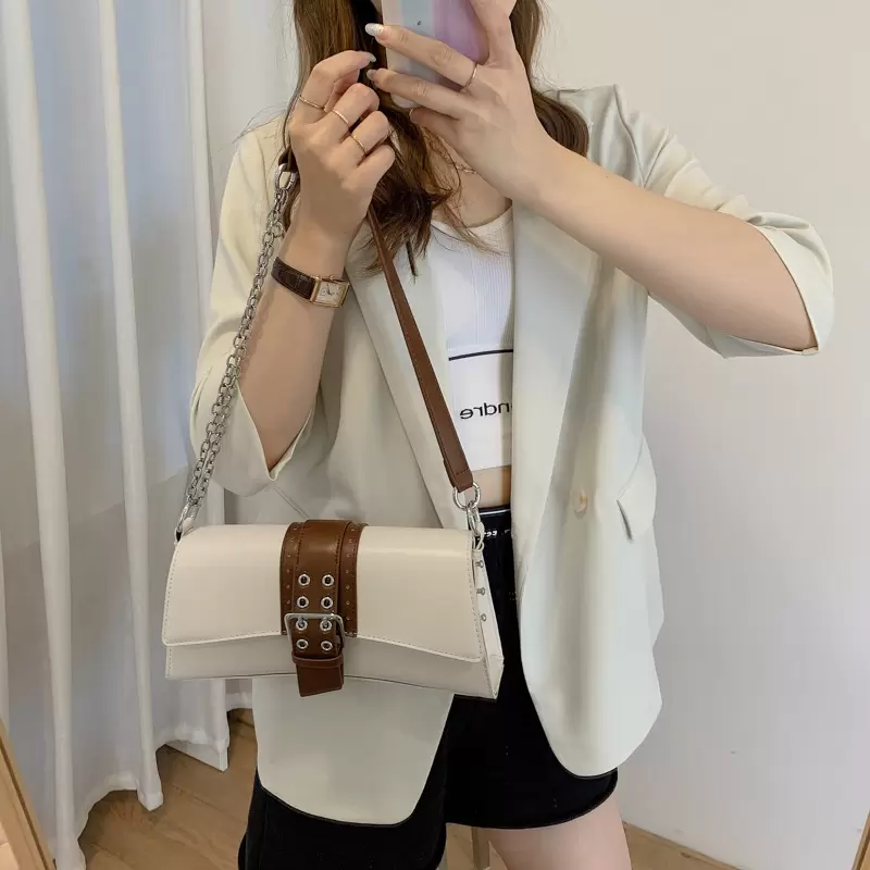 

Luxury Fashion Chain Shoulder Bag Women 2021 New Trend Design Leather Crossbody Bag Female Travel Shopping Purse and Handbag, (20cmmax length30cm)