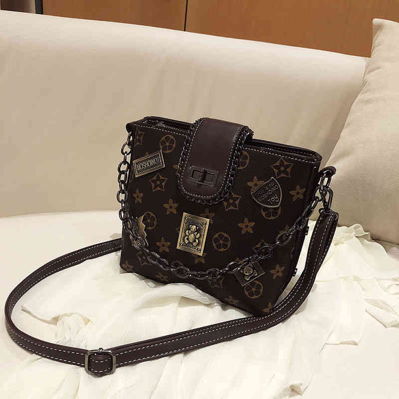 Bag Women's New 2022 Winter Popular Small Messenger Chain Bucket Designer Bags for Women Crossbody Handbags