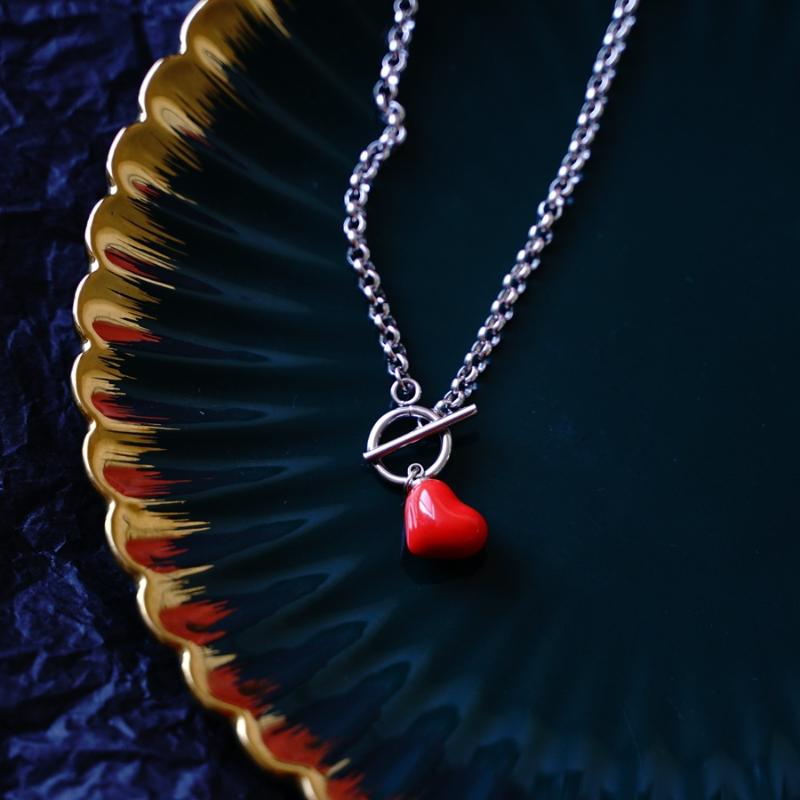 

Chains Titanium Steel Short Ceramic Love Necklace Woman Stainless Peach Heart Clavicle Chain #YXSL14