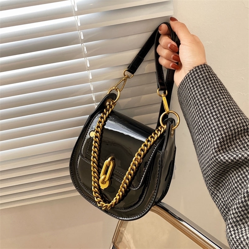 

Crossbody Shoulder Casual Bags For Women Luxury Metal Chain Handbag And Bright Patent Leather Lady Bag 220616, Black shoulder bag