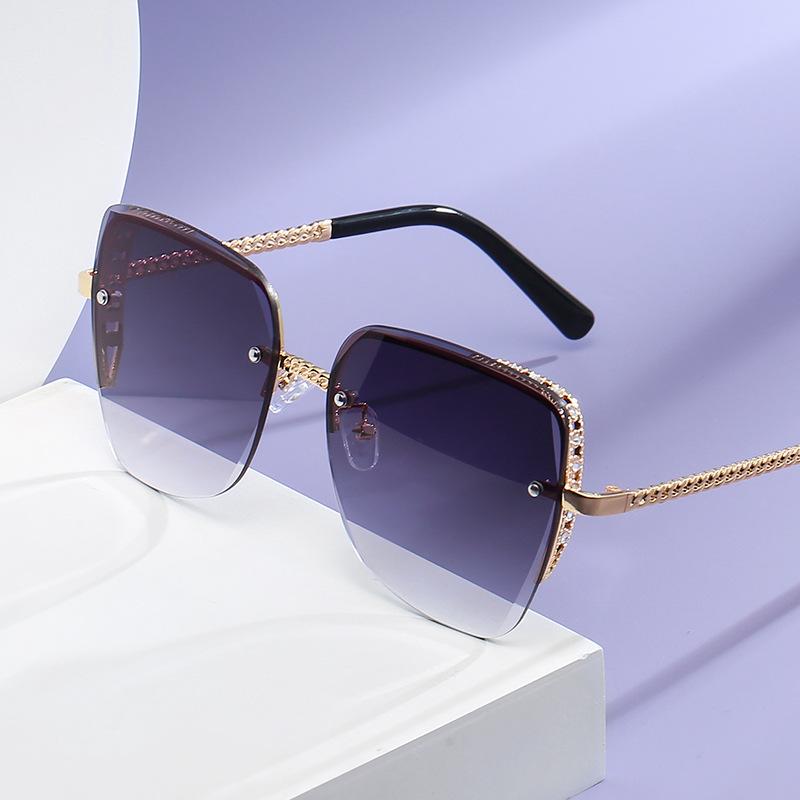 

Sunglasses MYALICE The Fashion Rimless Women Rhinestone Decorate Glasses Frames Sun Men Outdoor Tourism UV400