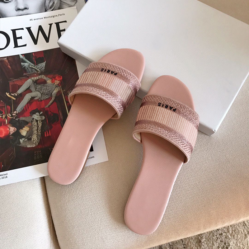 

2022 Designer Leather women Sandals Summer Flat Slipper fashion beach woman Big head Rainbow letters slippers 36-42, Color1