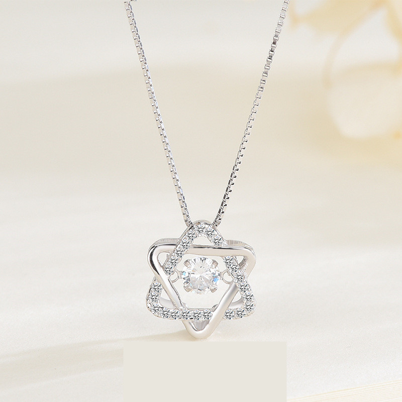 

Fashion Clover Diamond Necklace Ladies Clavicle Chain Designer Womens Jewelry