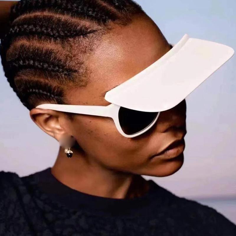 

Sunglasses Flip Hat Dual Use Fashion Gradient Outdoor Sun Proof Sunshade Mirror EyewearSunglasses