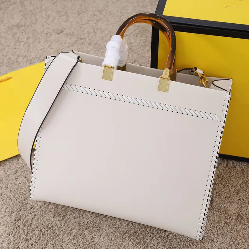 

2022 New Women Bag Carry Simple Niche Travel Shoulder Western Style Letter Print Messenger 220728, Auburn