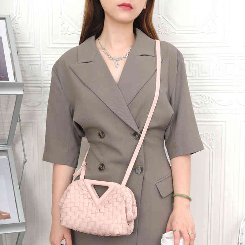 

Designer Original Fashion bags Venetas'ss Bottegas's Inverted Triangle Cloud Woven Leather Women's Armpit Clip Single Shoulder Diagona B v, Black