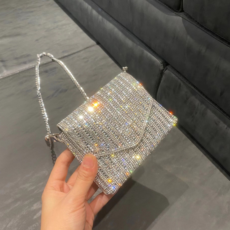 

Rhinestone Evening Bags 2022 PVC Leather Full Diamond Shiny Hardware Metal Chain Flap Crossbody Bag Summer Girl Luxury Designer Ladies Shoulder Bag Handbags, Silver 11.5