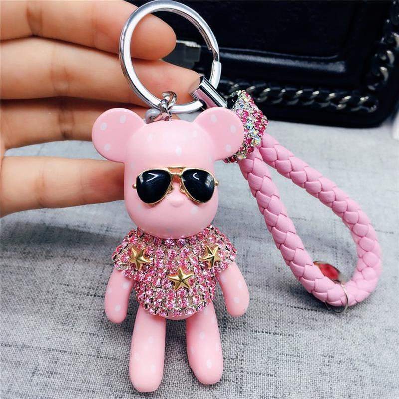 

Keychains Diamond Bear Keychain Creative Men And Women Fashion Bag Pendant Car Ornament Original Couple Gifts