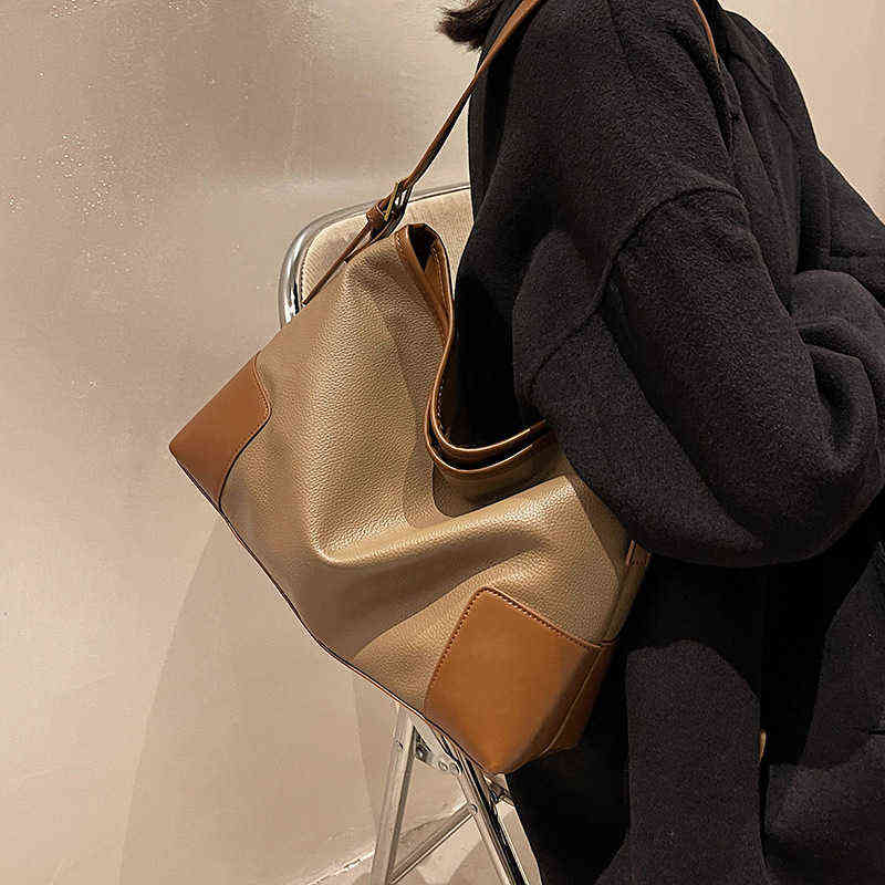 

Factory Online Export Designer Bags Large Capacity New Women's and Versatile Messenger One Shoulder Armpit Bucket, Brown
